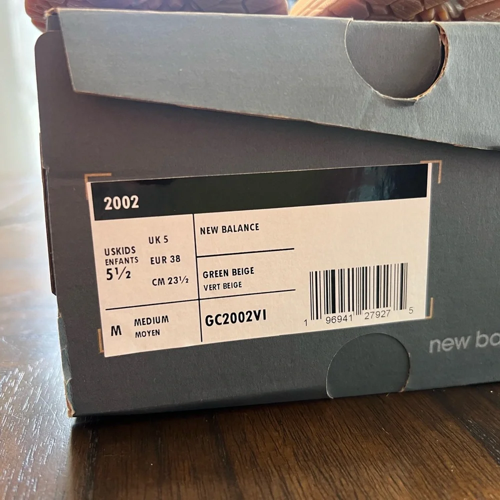 Green Beige 2002 Rs New Balance. - Picture 2 of 4